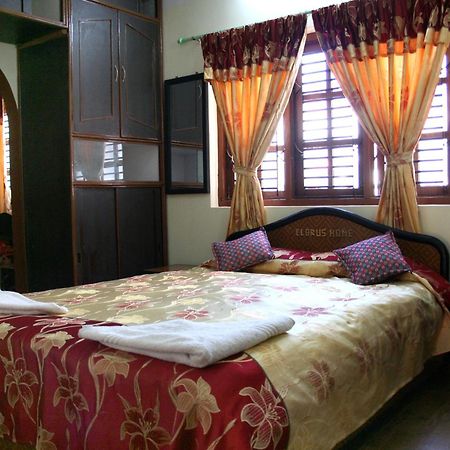 Elbrus Home Katmandu Oda fotoğraf