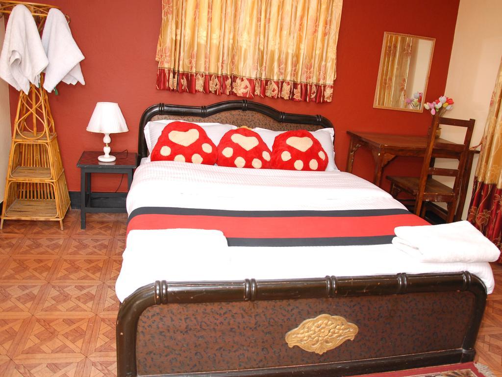 Elbrus Home Katmandu Dış mekan fotoğraf